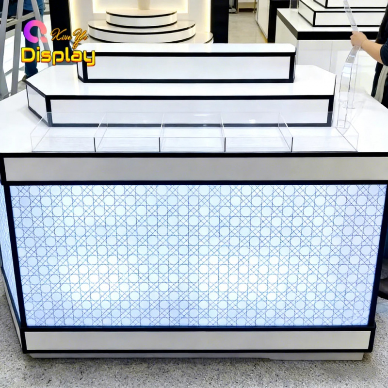 custom.Custom Modern Luxury LE – Perfume Fragrance Shop recenzja i cena